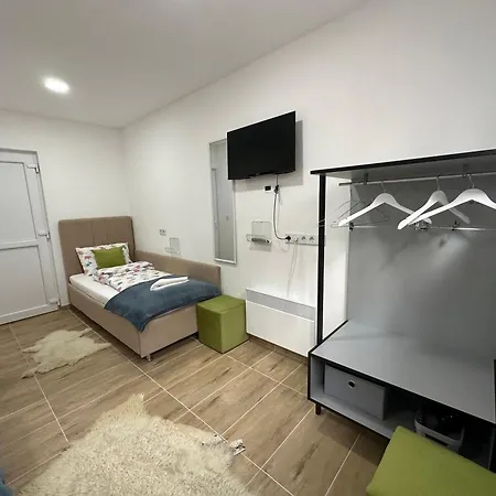 فندق مبيت وإفطار Ravne Energy