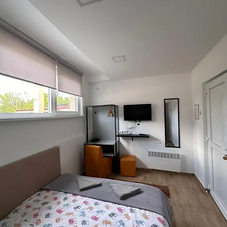 Bed & Breakfast Ravne Energy *