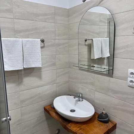 Ravne Energy 3* فيسوكو